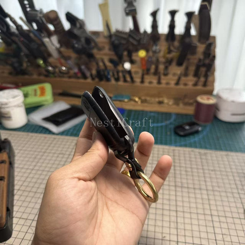 Custom Handmade Vegetable-Tanned Leather Car Key Case