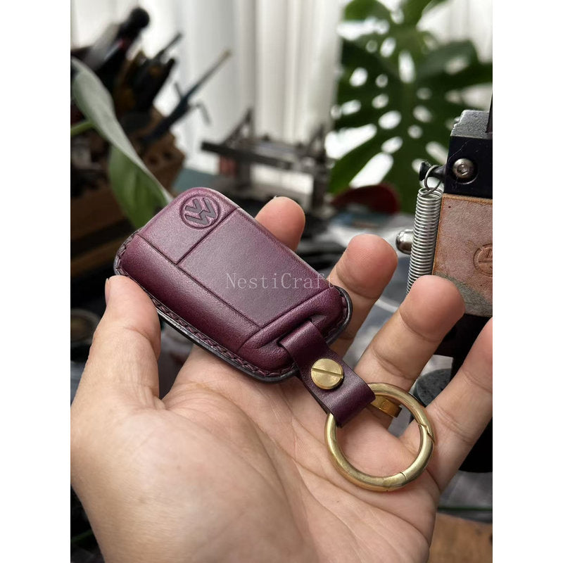 Custom Handmade Vegetable-Tanned Leather Car Key Case