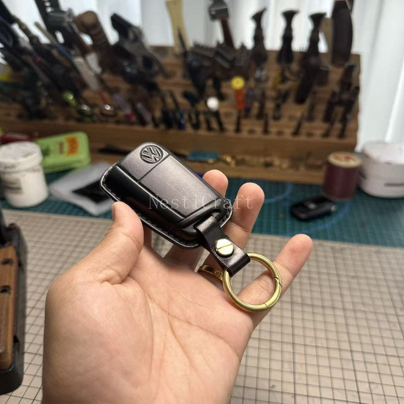Custom Handmade Vegetable-Tanned Leather Car Key Case