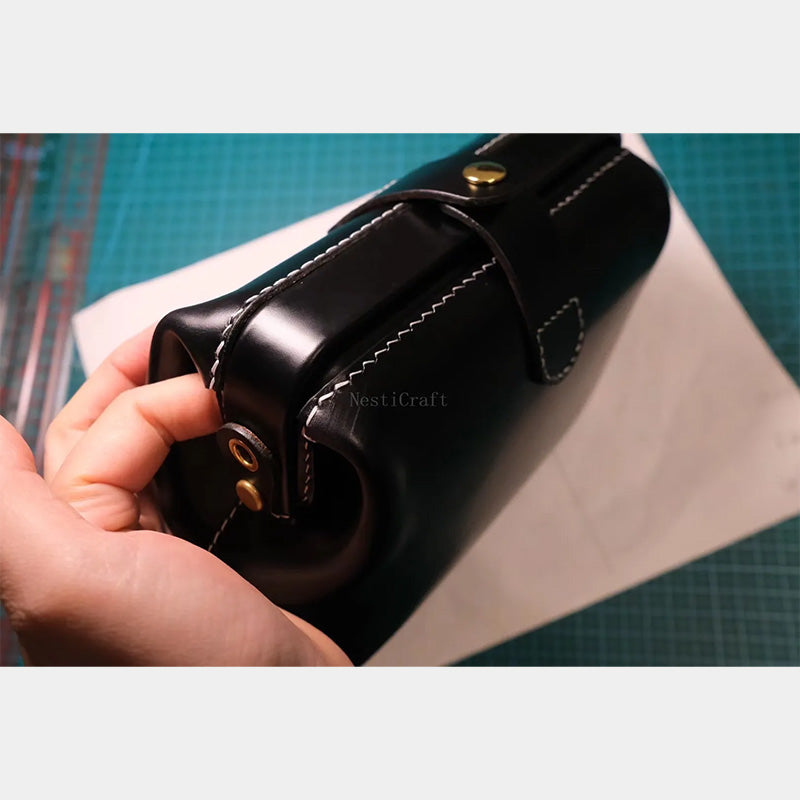 Handmade Top-Grain Bridle Leather Doctor Bag by Nesti Craft