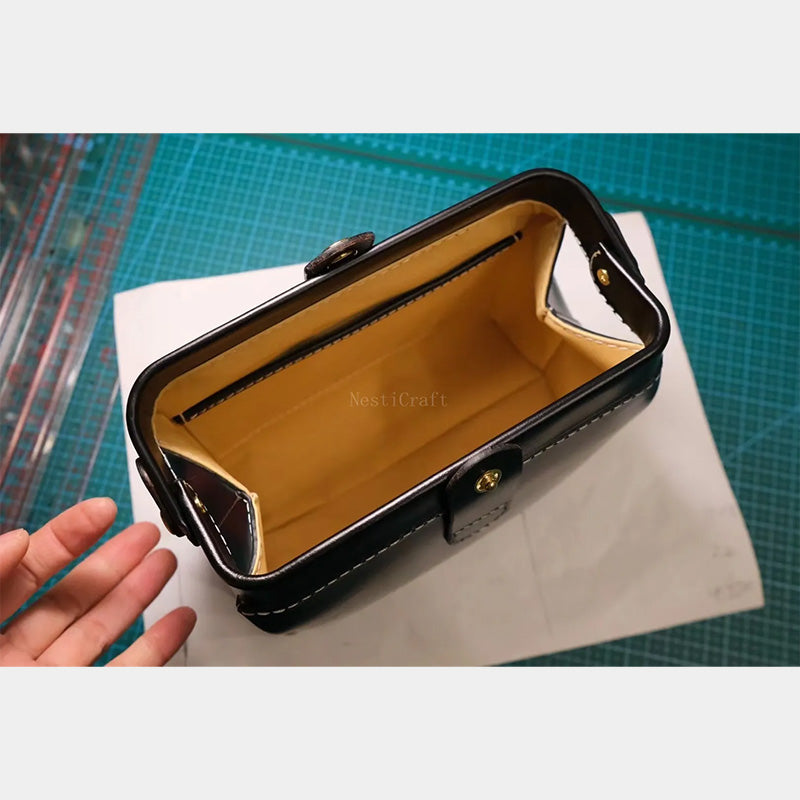 Handmade Top-Grain Bridle Leather Doctor Bag by Nesti Craft